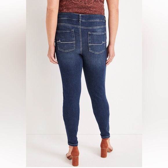 Dark Sandblast m jeans by maurices Classic Skinny Mid Fit Mid Rise Jean, 24 Long - Picture 2 of 4